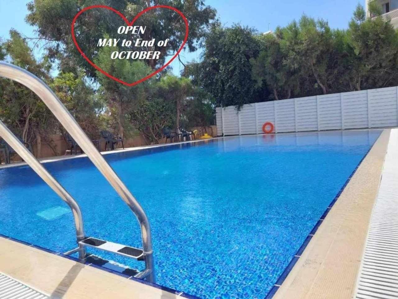 Front-row - Skyline Retreat - Pool Access * Ларнака
