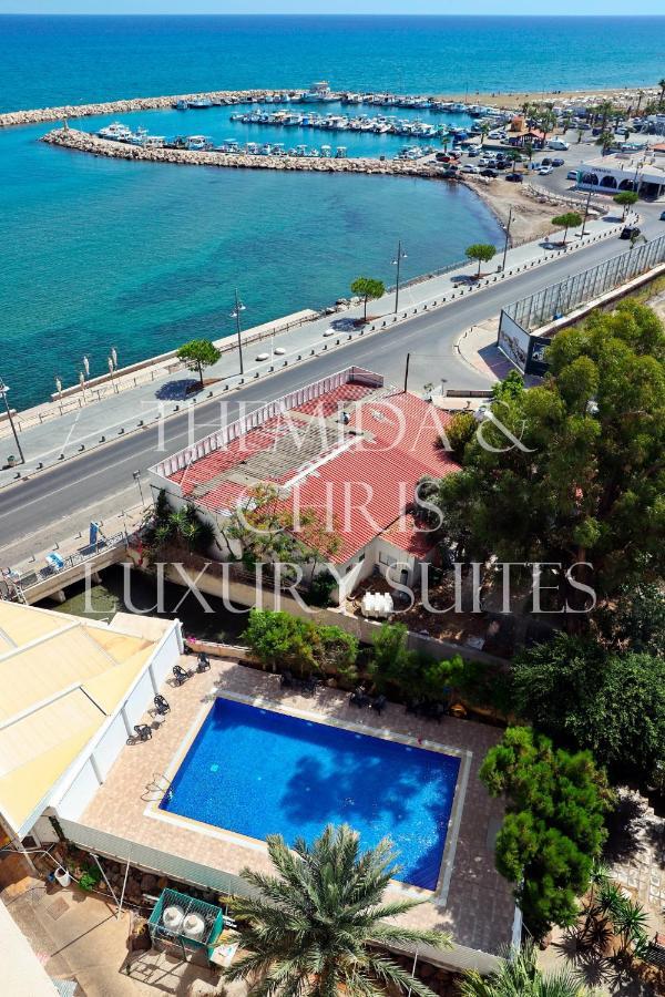 Beachfront Skyline Retreat 1Br Pool Central Larnaca