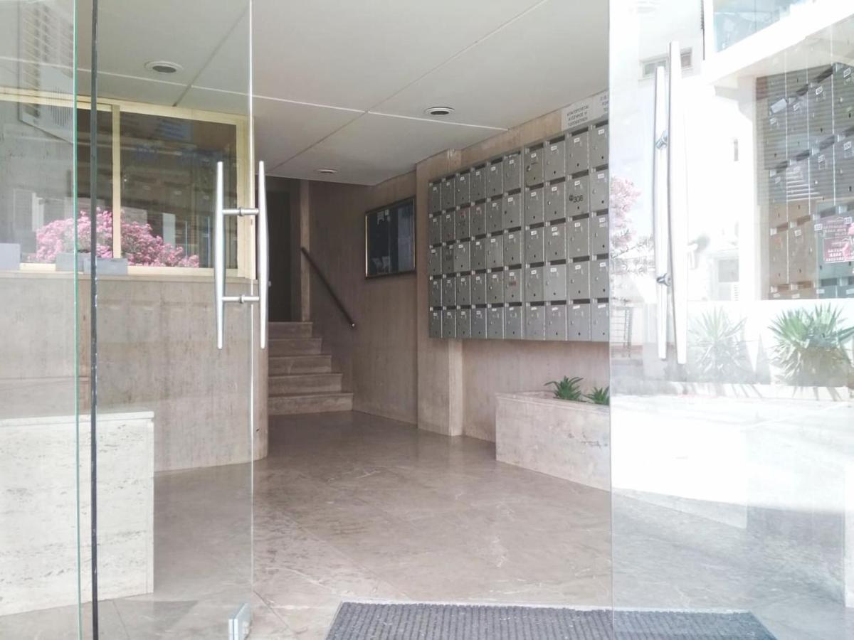 Beachfront Skyline Retreat 1Br Pool Central * Larnaca